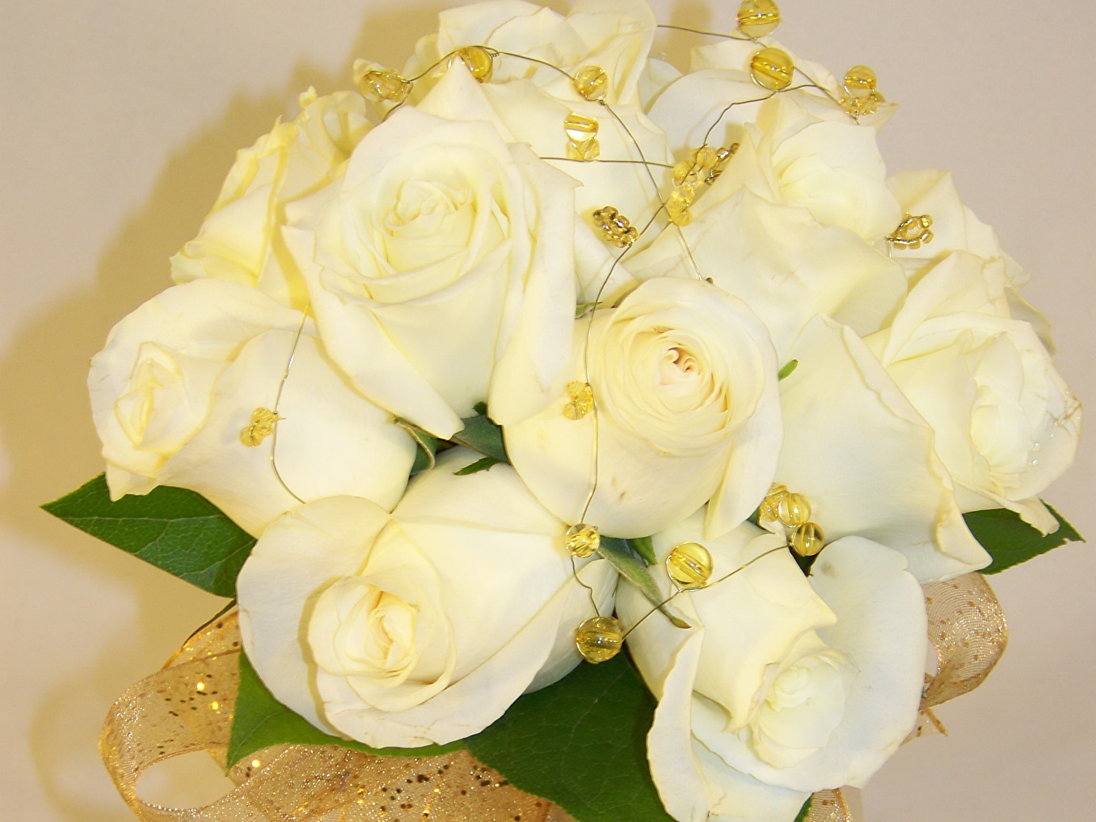 Шикарный Букет Белых Роз Для Любимой