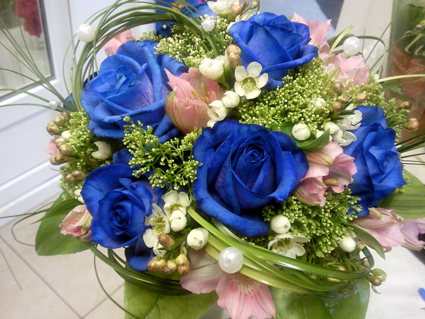 Красивый букет синих цветов