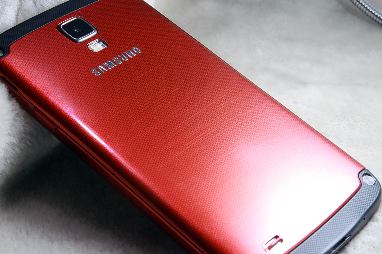 Samsung s20 красный