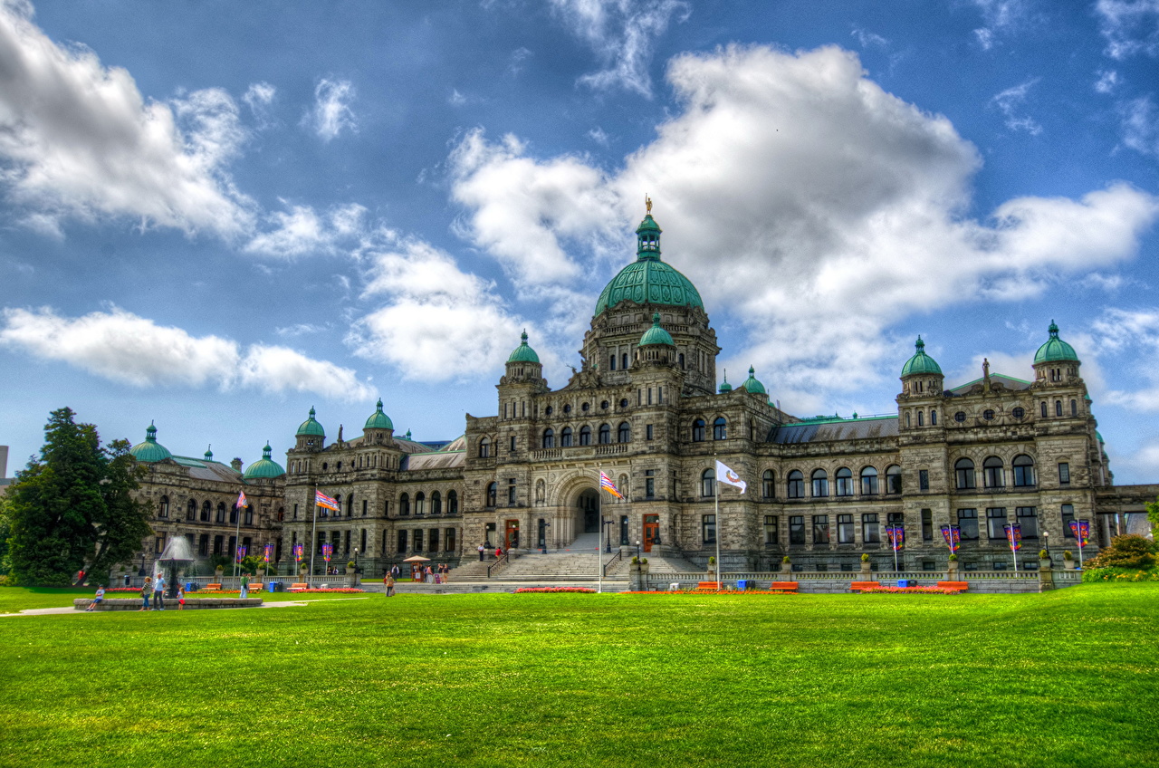 Канада Небо Parliament British Columbia Victoria Трава Облака Газон HDR Города