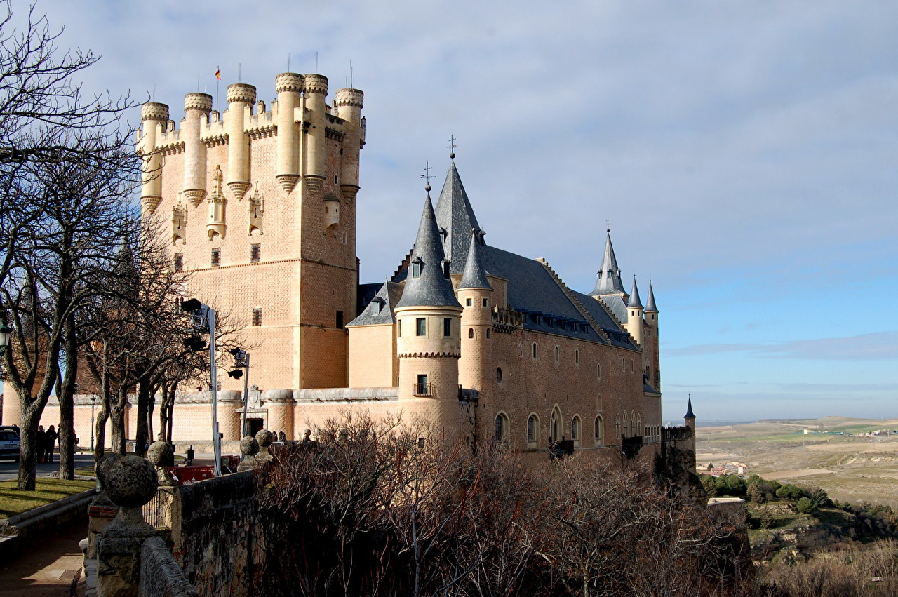 Замки Alcazar de Segovia Испания Города