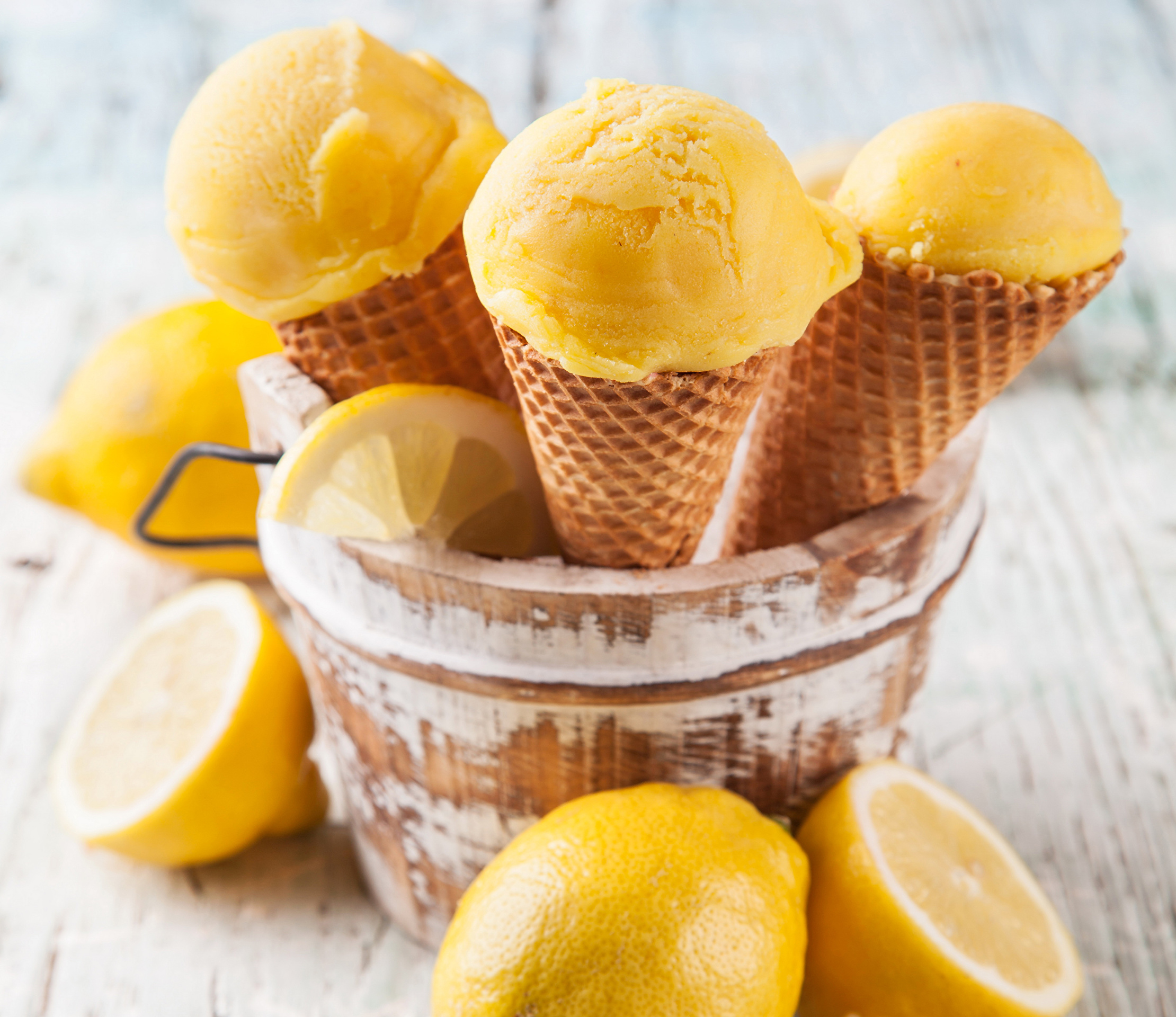 Желтое мороженое