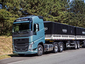 Фото Volvo Грузовики 2012-18 FH 540 6×2 tandem-axle lift tractor Globetrotter cab авто