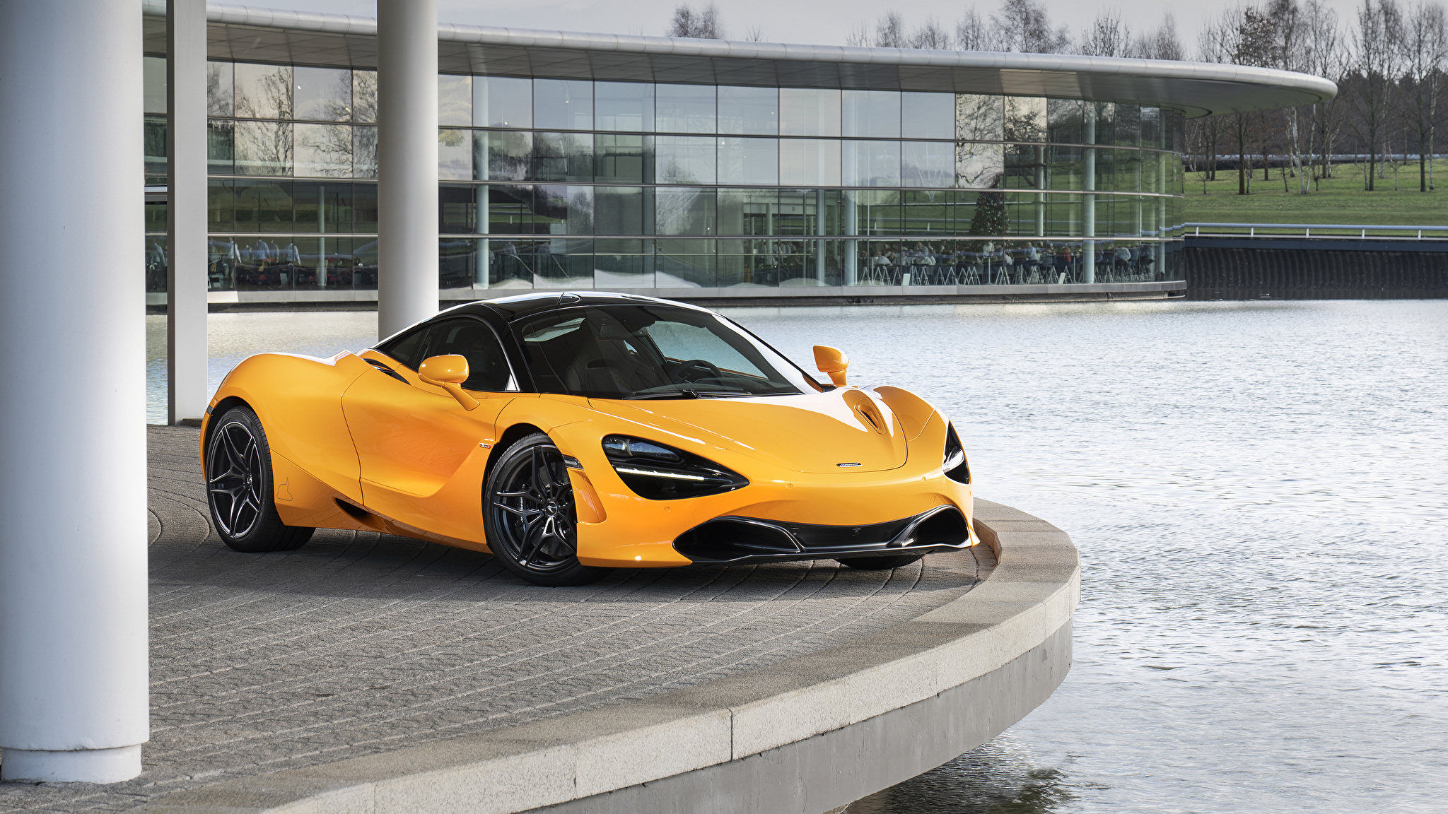 MCLAREN 720s Special