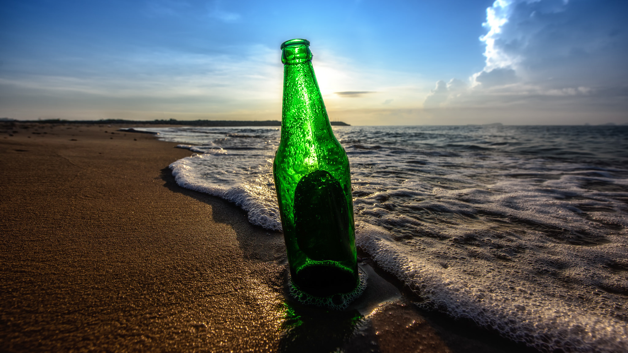 Море бутылок