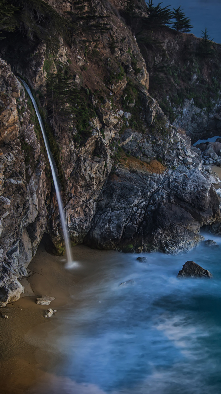 Калифорния водопад MCWAY Falls