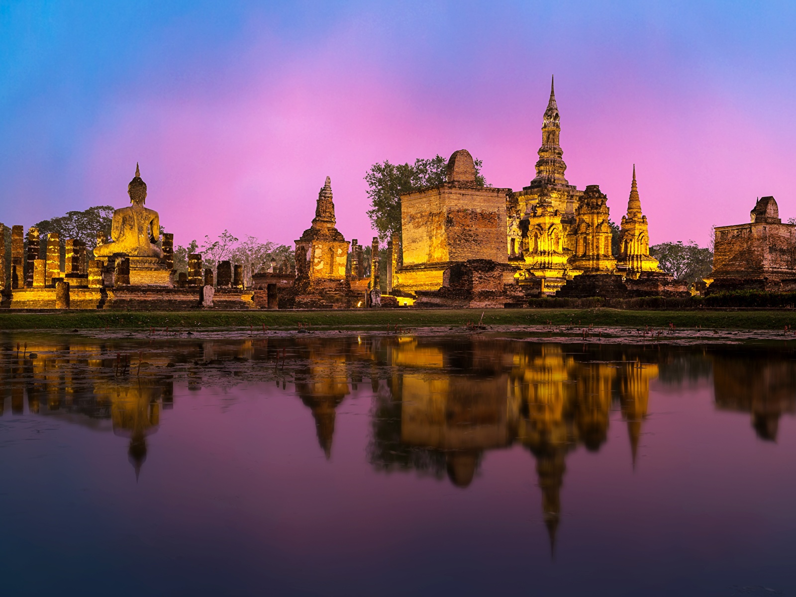 Фото Бангкок Phra Nakhon si Ayutthaya отражается Храмы Вечер город 1600x1200 отражении Отражение храм Города