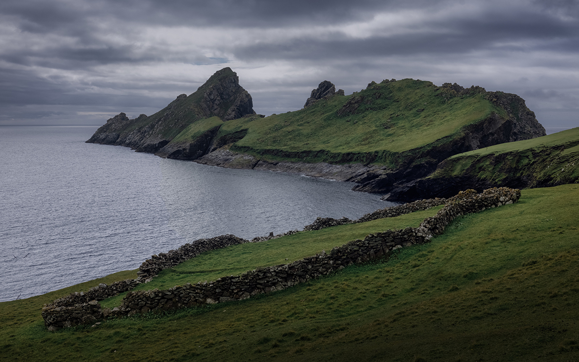 Фото Шотландия St Kilda Природа Остров Побережье 1920x1200 берег