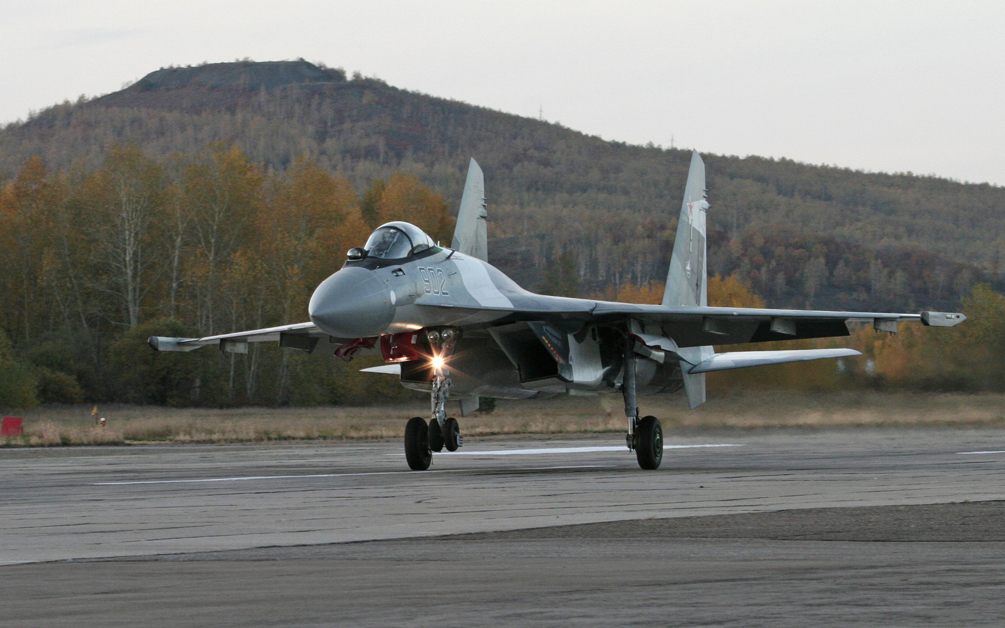 Фотку 37. Су-37 истребитель. Су-37 реактивный самолёт. Су 35. Су-37 и Су-35.