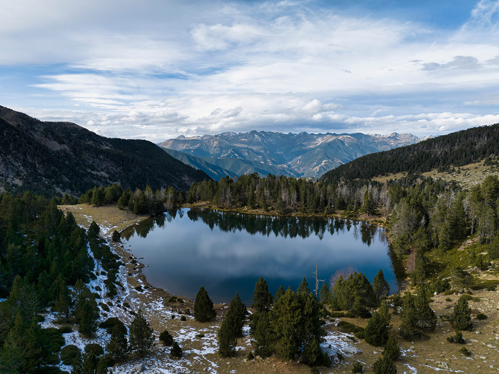 Фотография Андорра Ràmio Горы Природа Озеро 1600x1200 гора