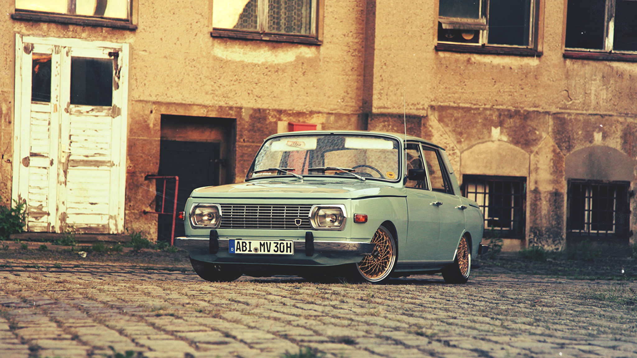 Другая классика. Вартбург стенс. Wartburg 353. ВАЗ 2102. ВАЗ 2106 old School.