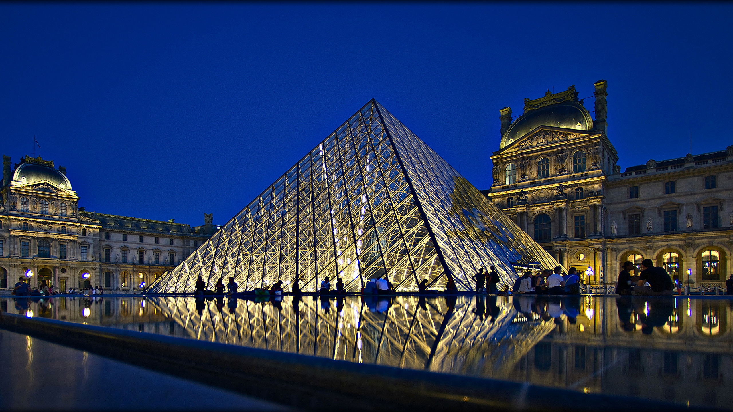 фонтан страны архитектура Лувр Париж Франция без смс