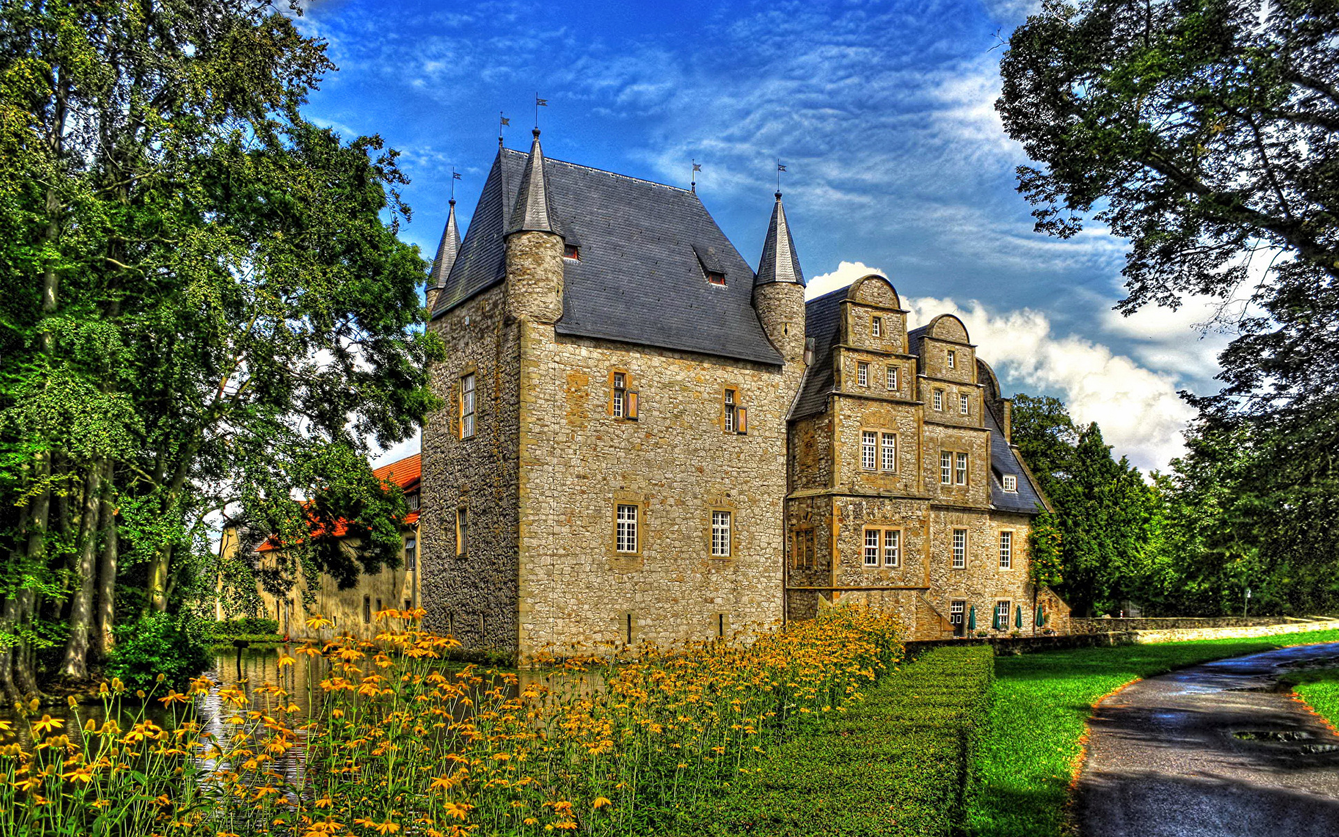Maus Castle, Germany скачать