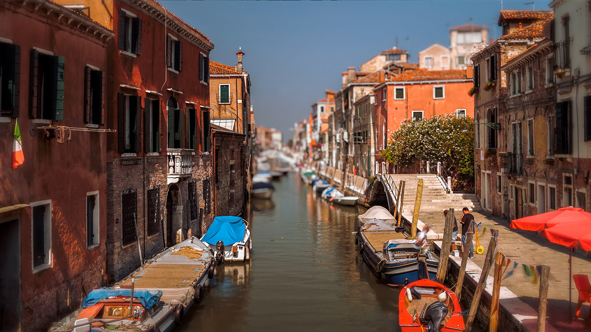 Река в венеции. Венеция Италия улочки. Италия каналы Венеции. Венеция итальянская улочка.