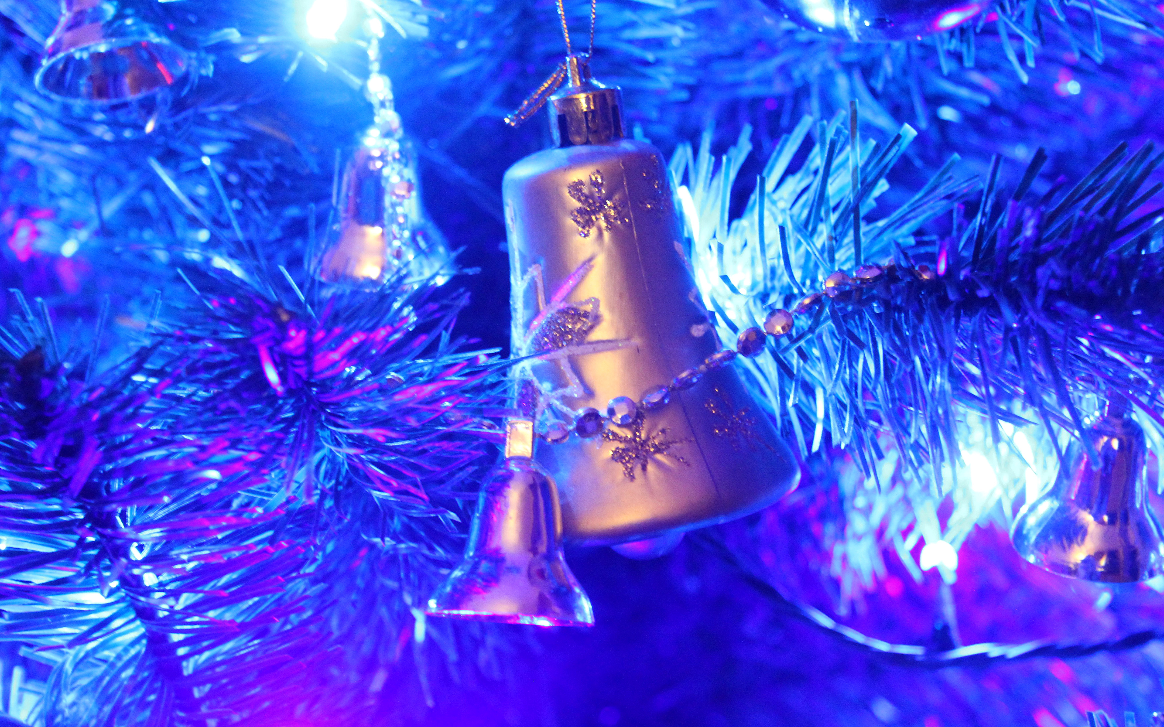 Зимний колокольчик. Новогодние колокольчики. Рождественский колокольчик. Колокольчики на новогодней елке. Колокольчик на елку.