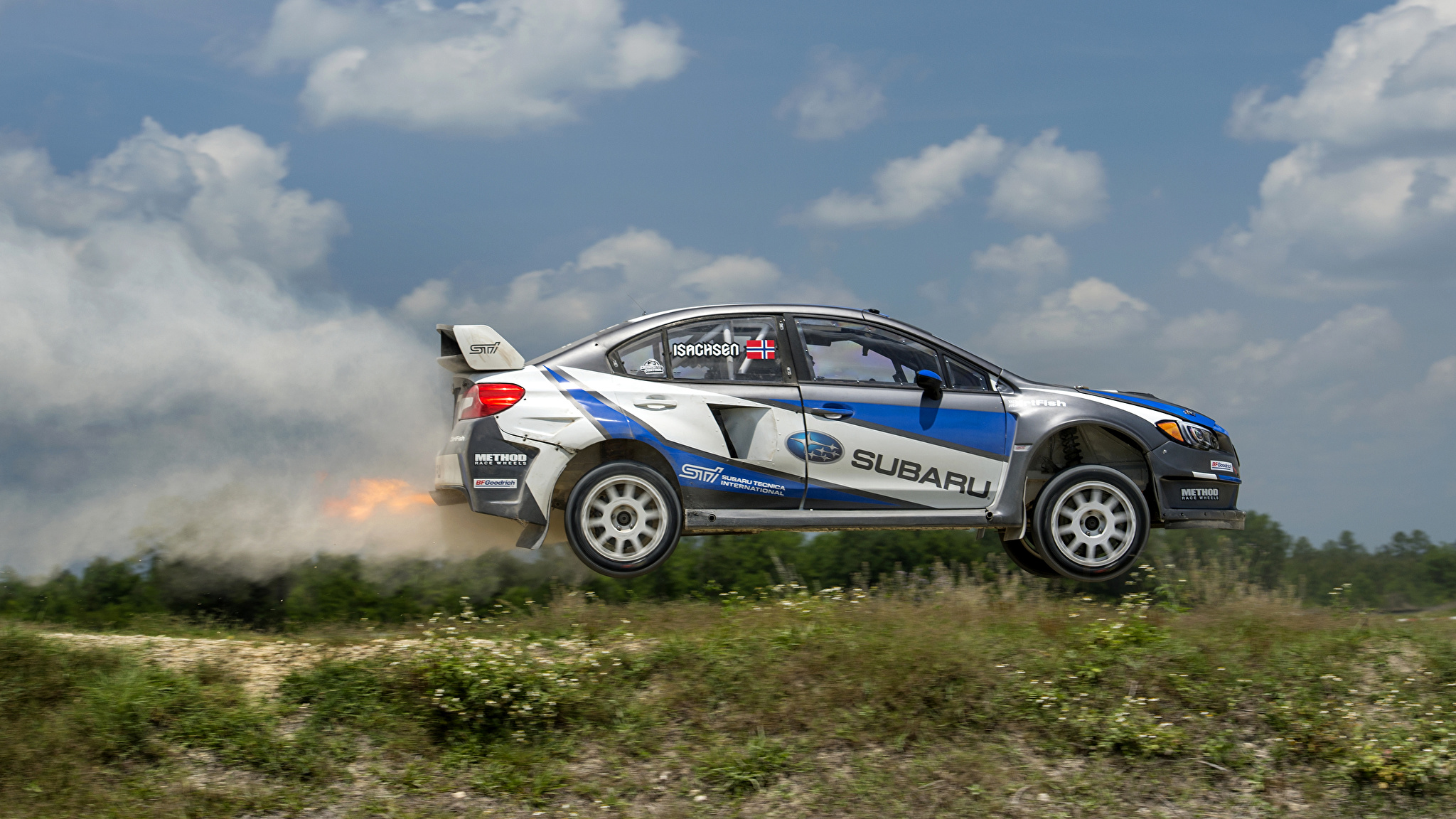 Субару в прыжке WRC