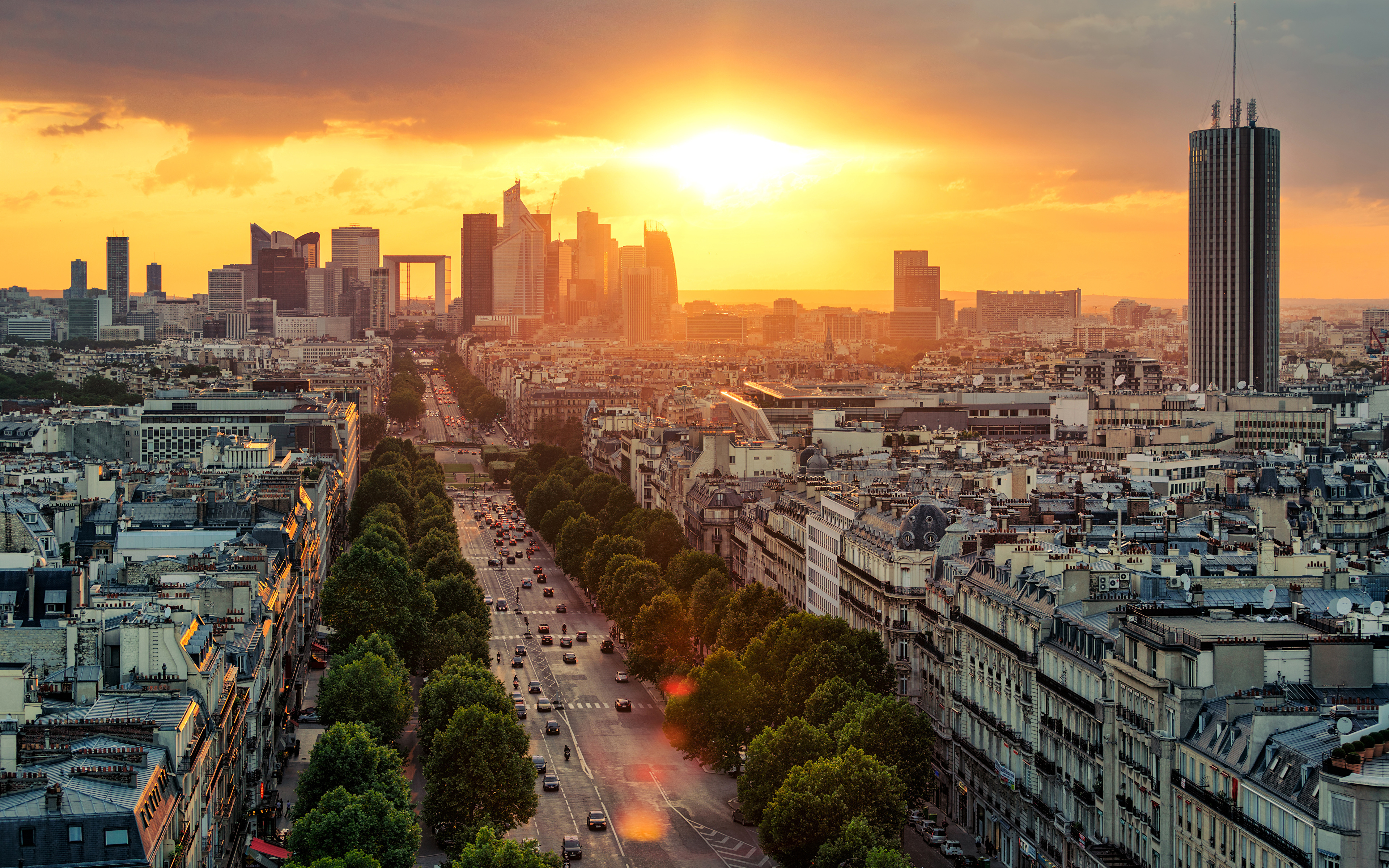 Картинки Париж Франция Улица Дороги рассвет и закат Вечер город Здания 3840x2400 париже улиц улице Рассветы и закаты Дома Города