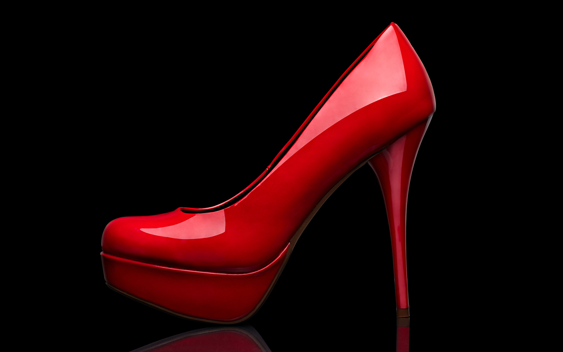 Фотография Красный Крупным планом туфлях 1920x1200 красная красные красных вблизи Туфли туфель