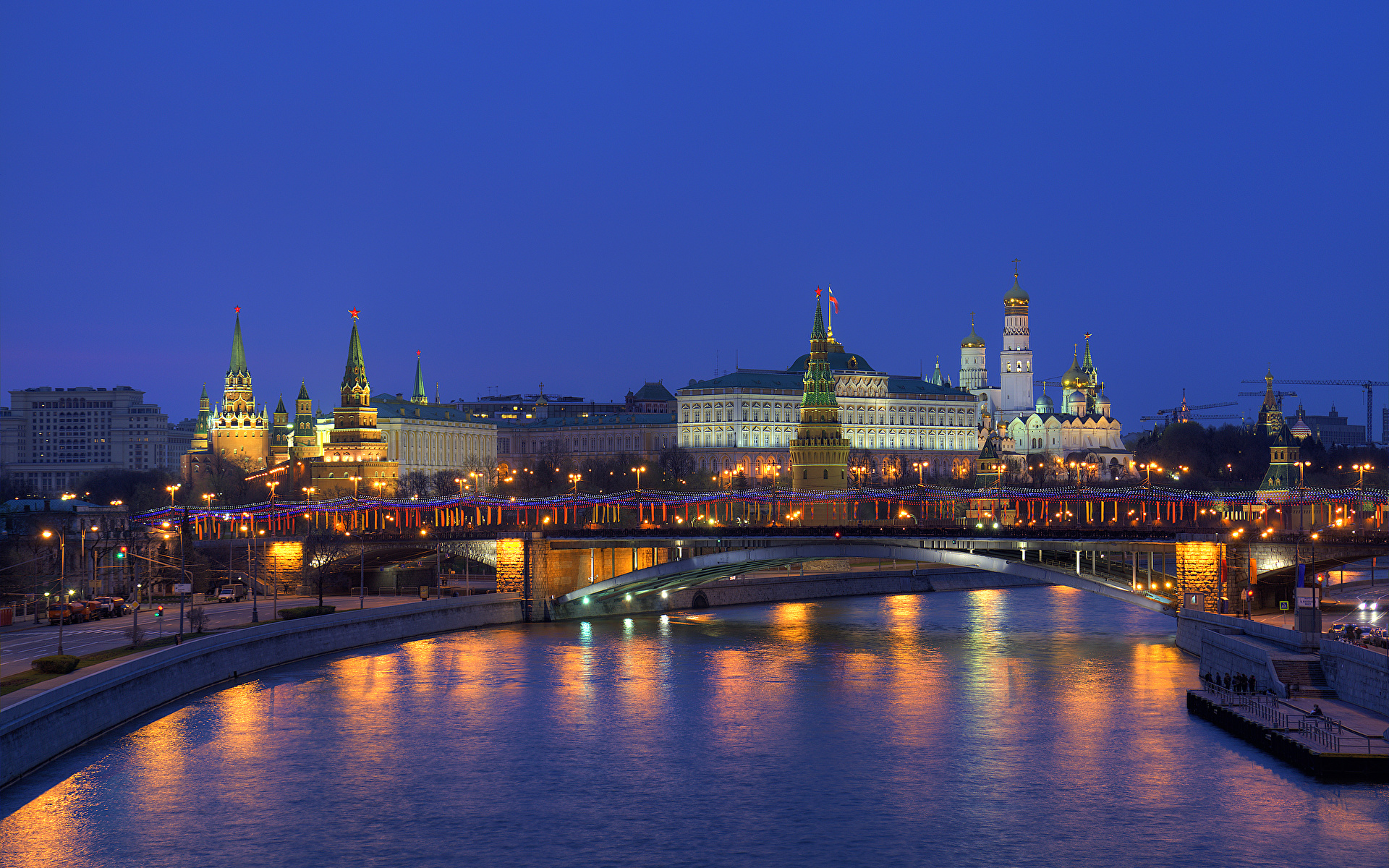 Красная площадь и Москва река