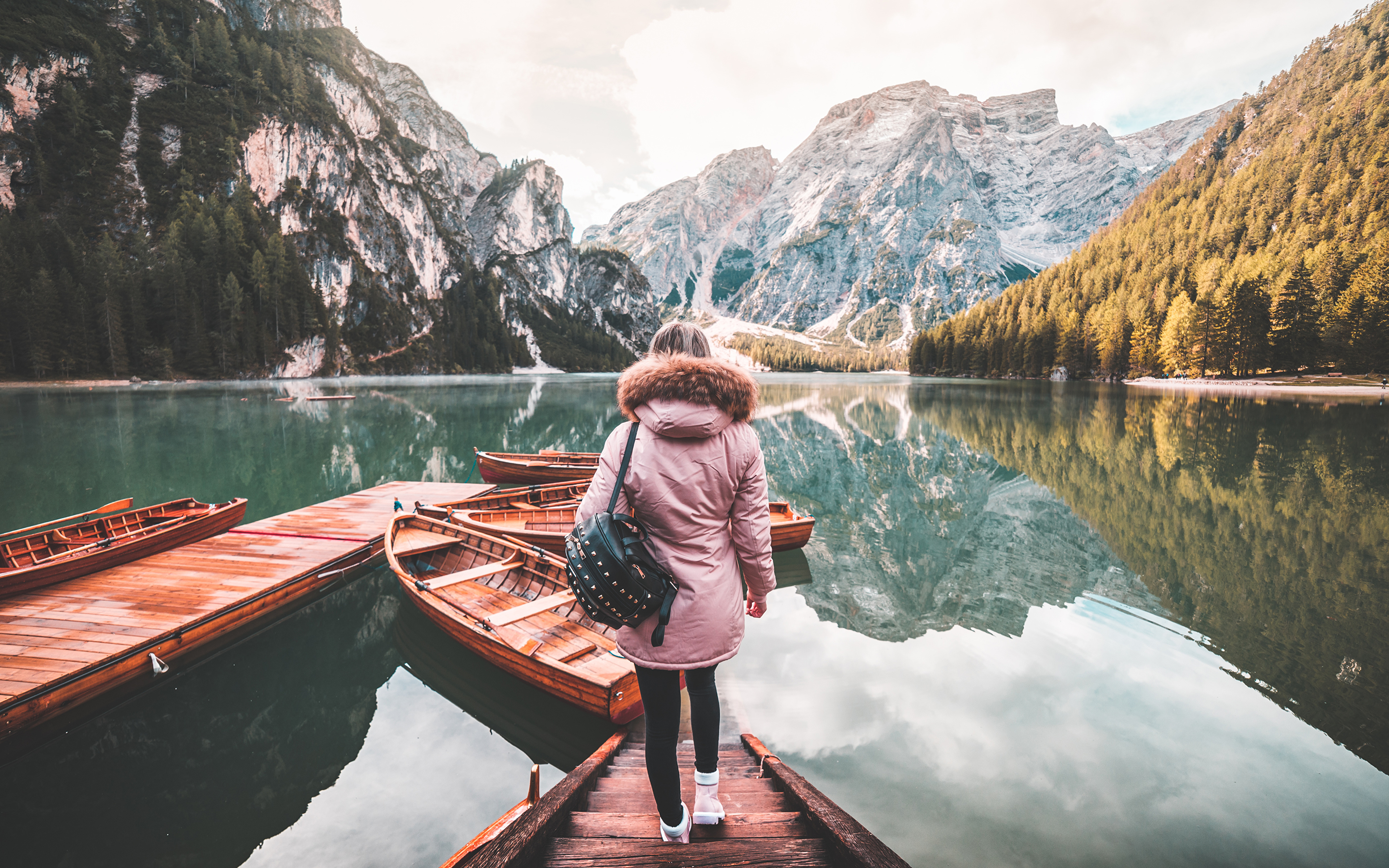 Lago di Braies осенью