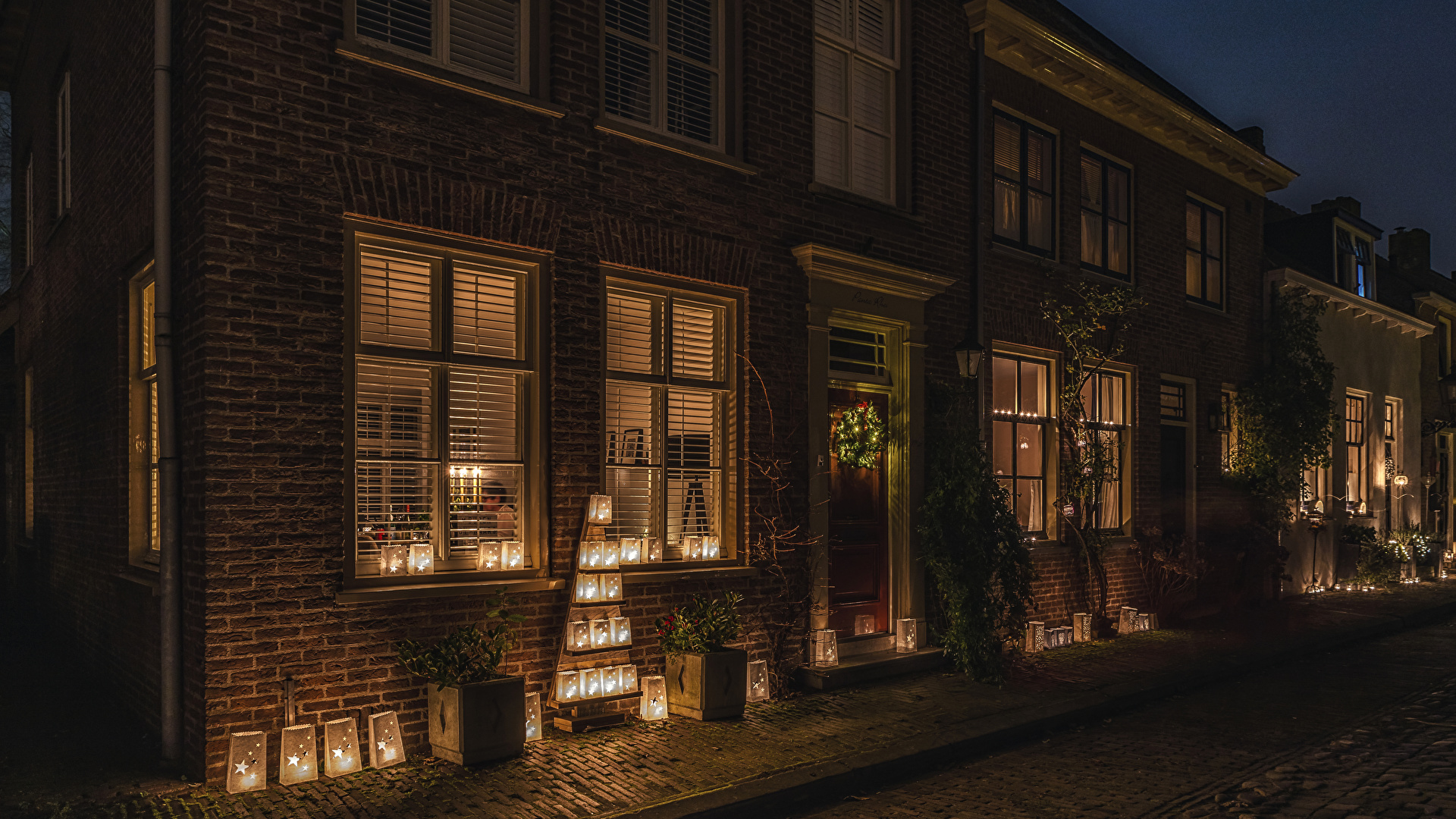 Картинки Новый год голландия фонари Buren Guelders улиц в 1920x1080