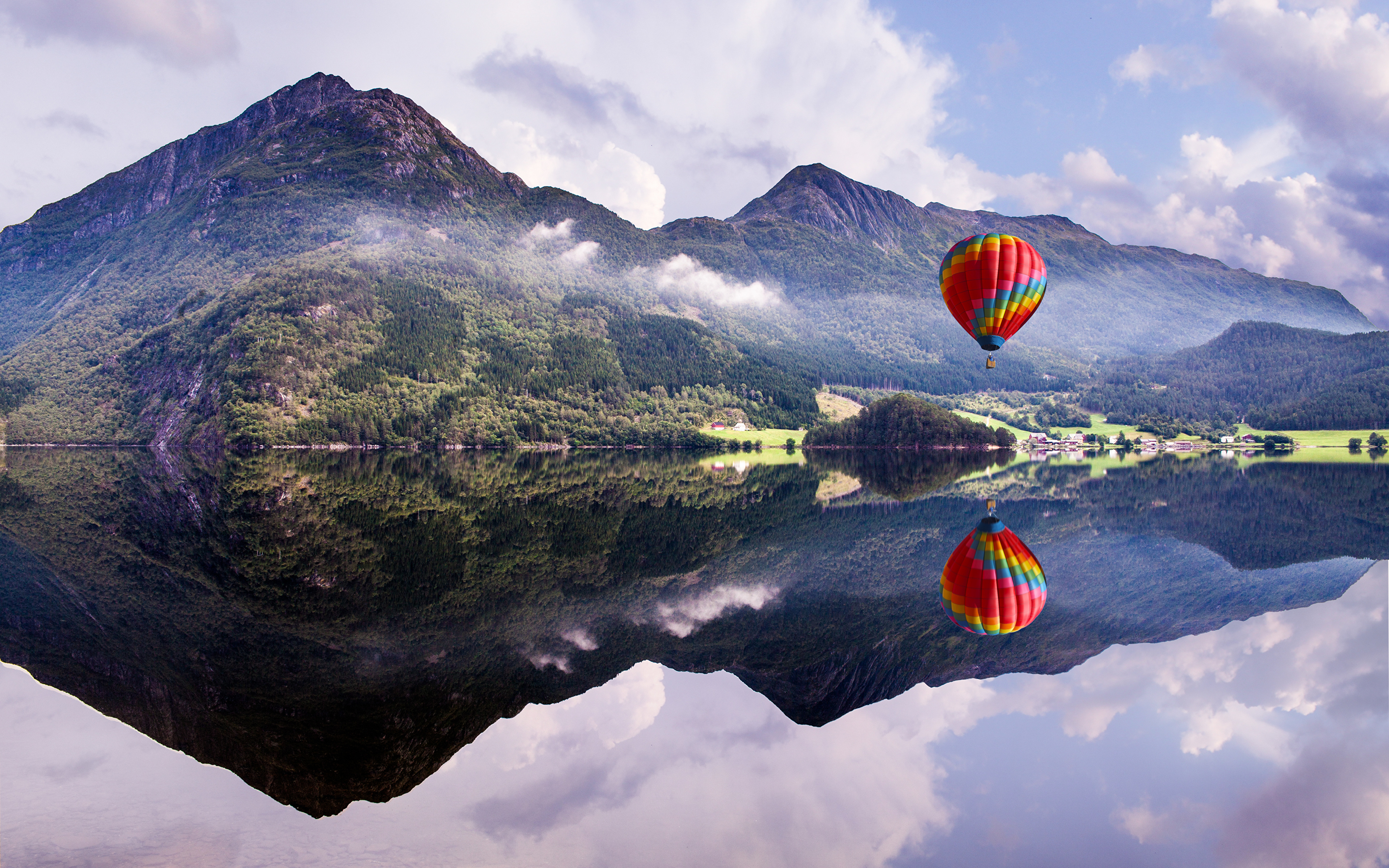 Hot lake. Завораживающие пейзажи. Пейзаж с воздушным шаром. Необычные пейзажи. Удивительная природа.