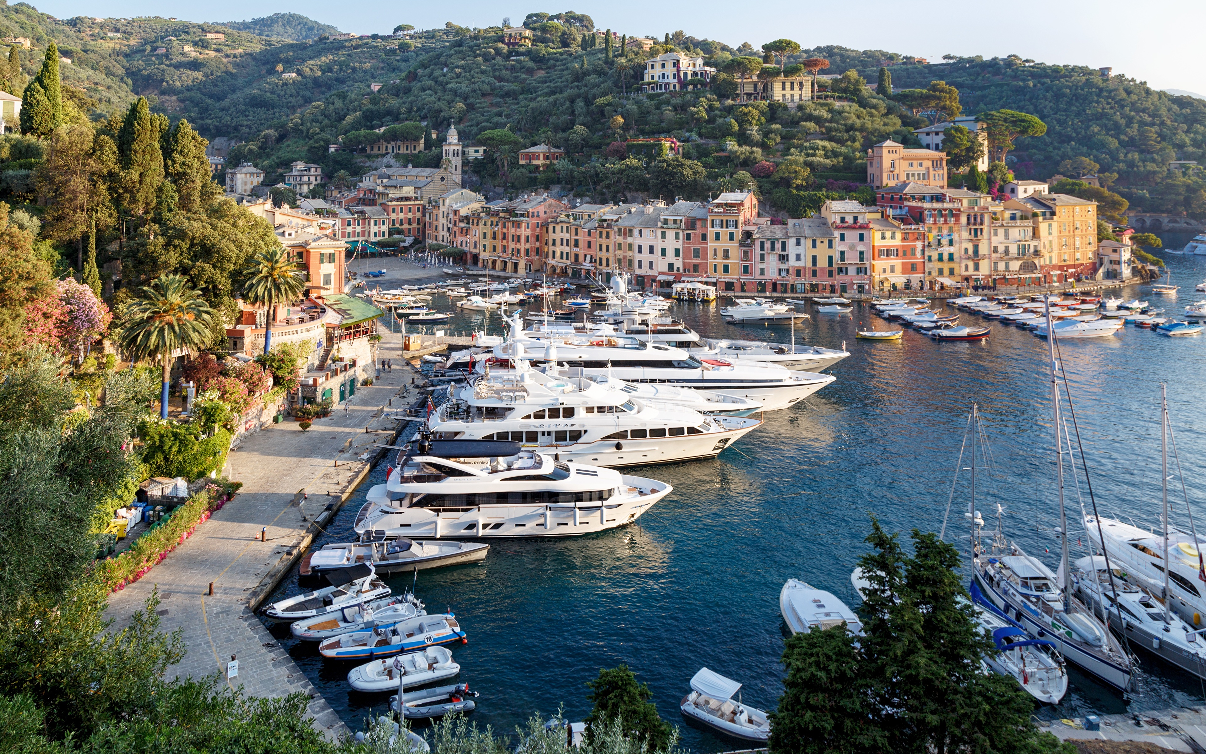 Картинки Италия Portofino, Liguria Холмы Яхта Пристань город 3840x2400 холм холмов Пирсы Причалы Города