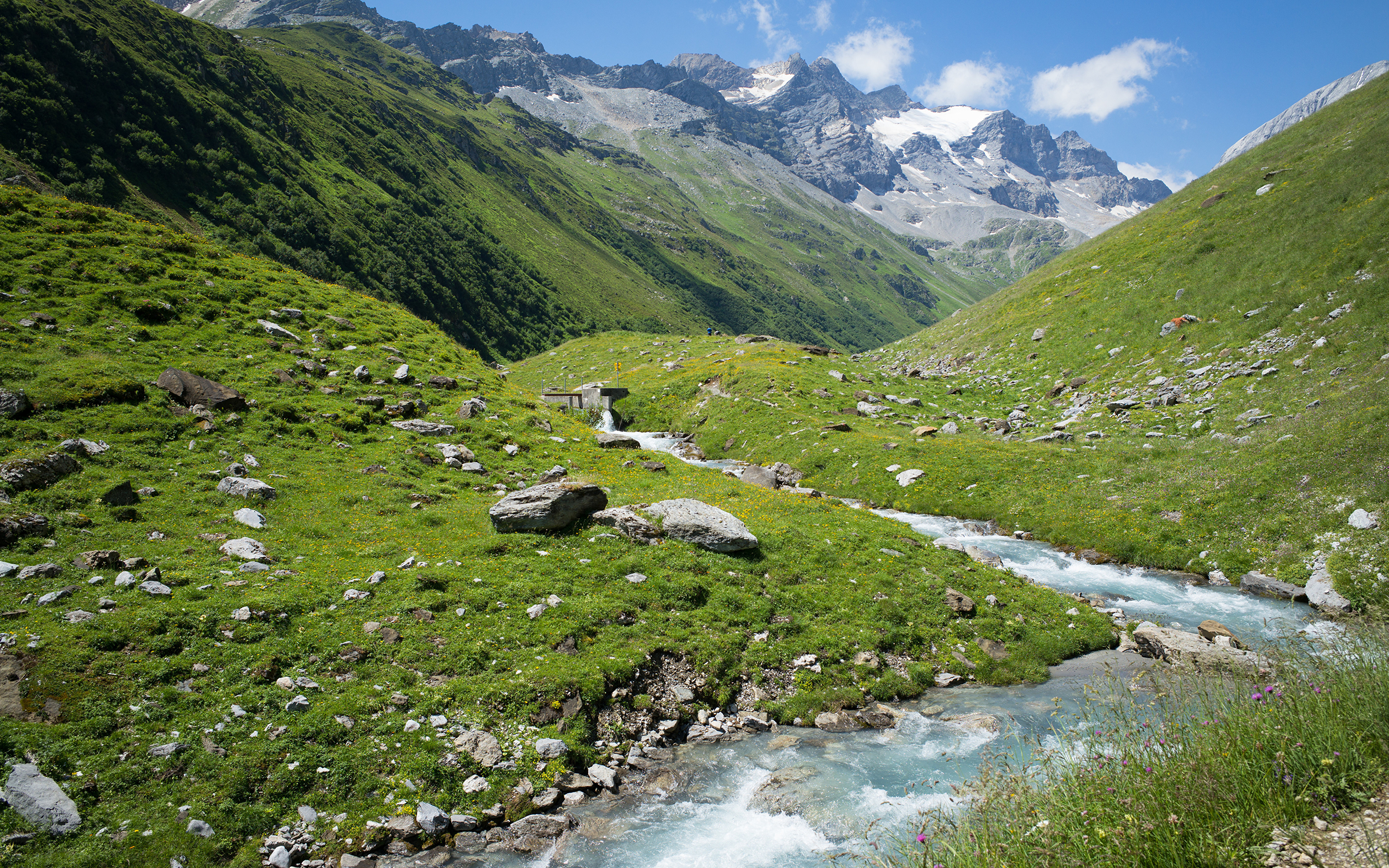 Картинка альп Швейцария Graubünden Горы Природа речка Камень 3840x2400 Альпы гора Реки река Камни