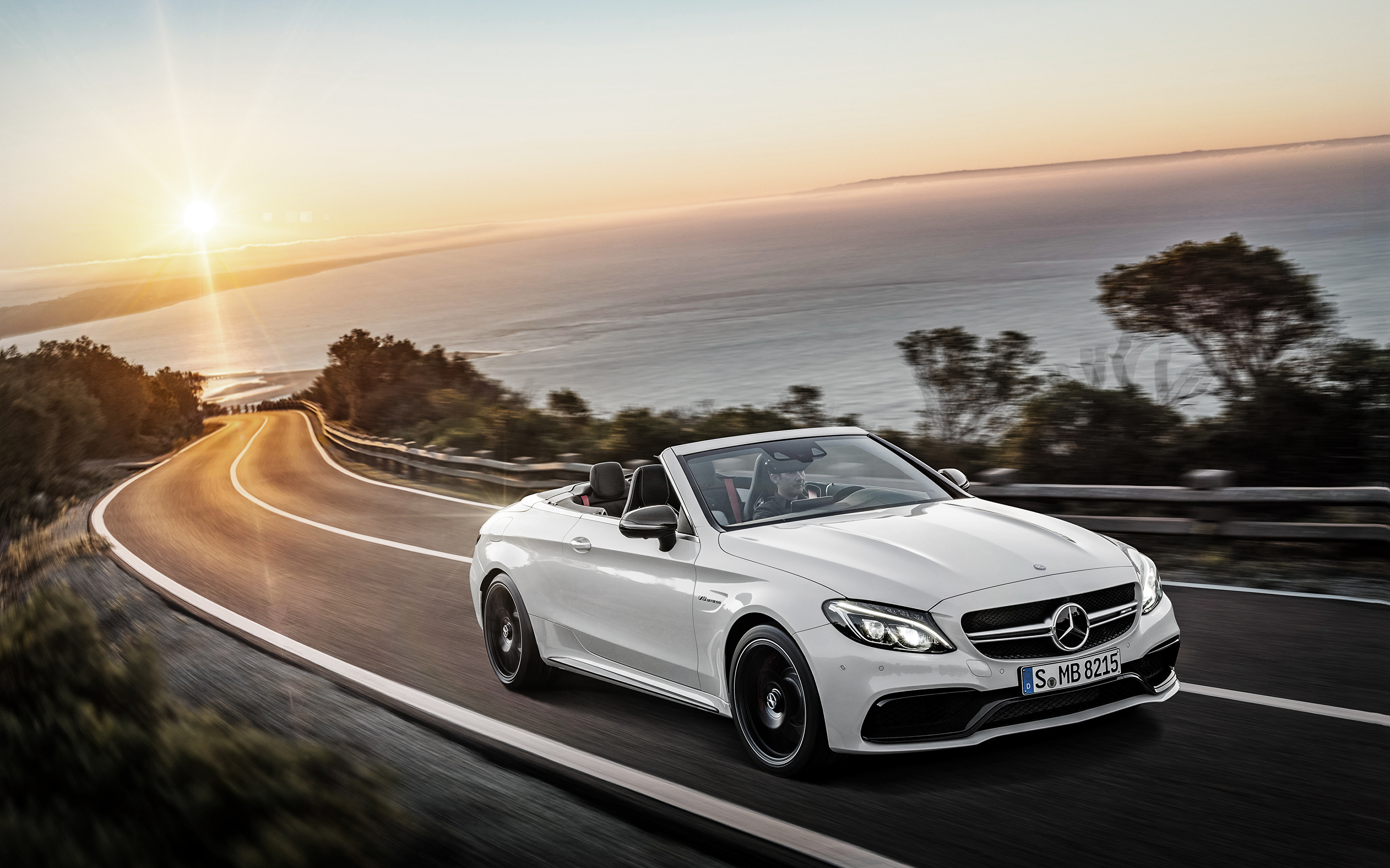 Едут мерседесы. Mercedes AMG 63 C кабриолет. Mercedes c class Cabrio белый 2016. Mercedes AMG Cabriolet. C63 AMG Cabrio.