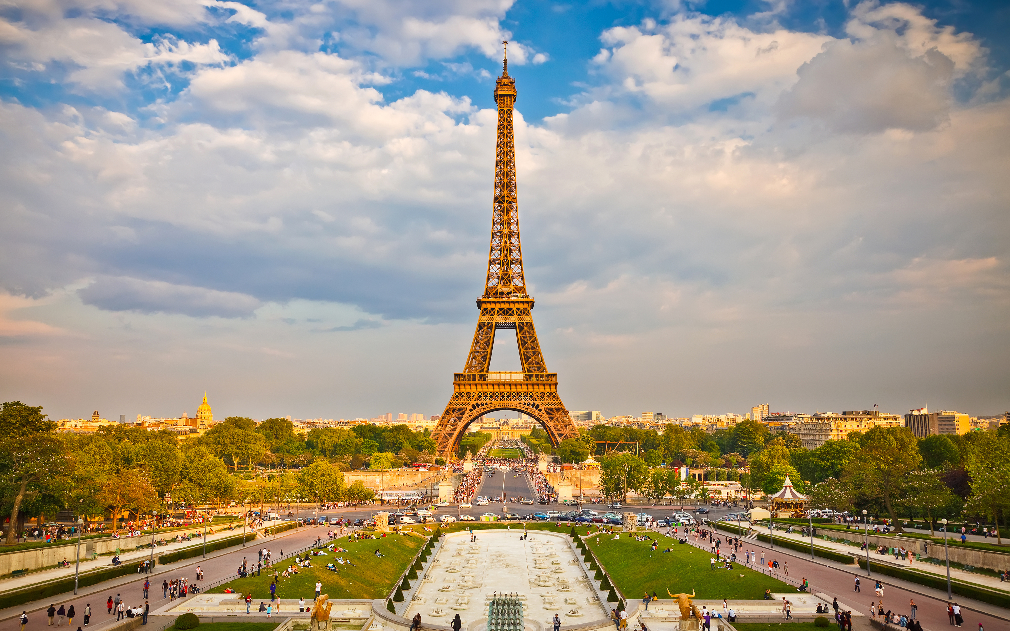 巴黎塞纳河的灯塔图片-千叶网
