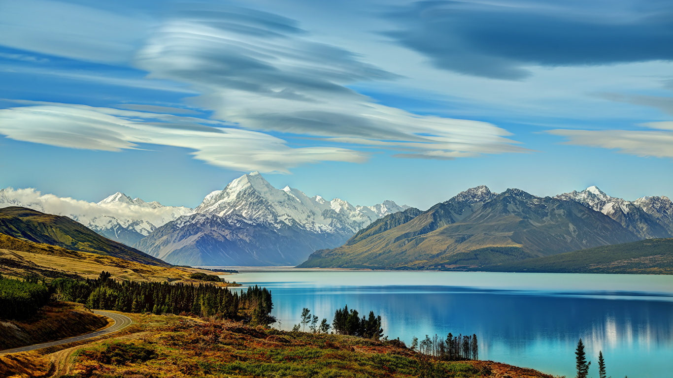 Фотографии Новая Зеландия Pukaki Горы Природа Озеро Пейзаж 1366x768 гора