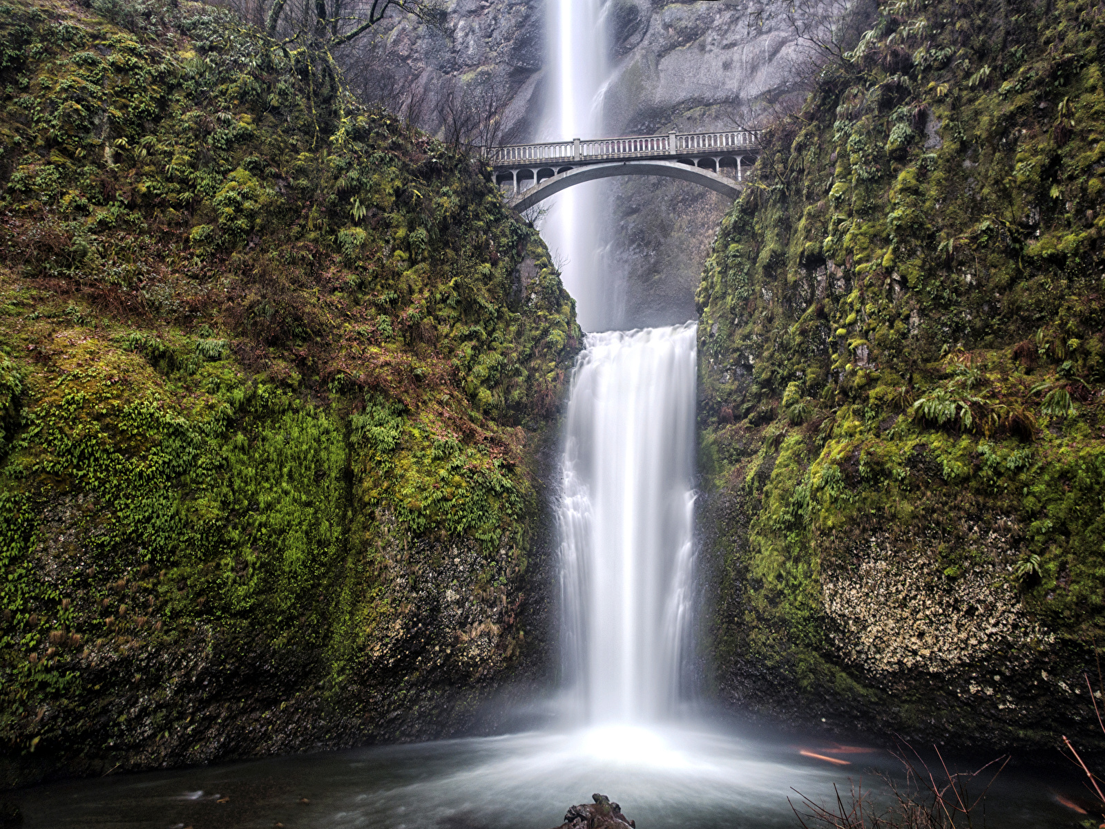 Водопады Молтномах Орегон