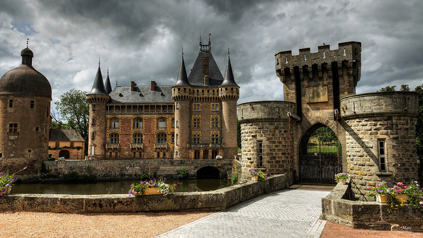 Средневековые замки франции фото