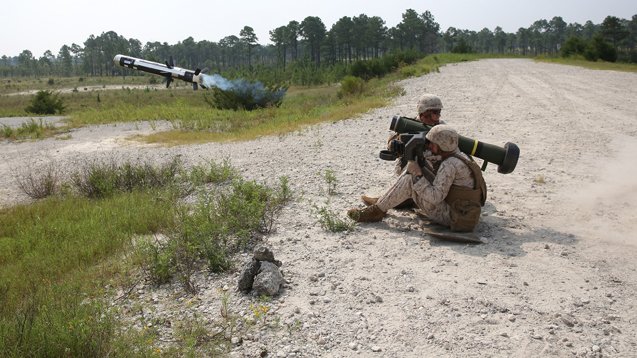 Американцы стреляют. FGM-148 Javelin. ПТРК Джавелин выстрел. ПТРК армии США - ПТРК «FGM-148 Джавелин». ПТРК Джавелин в армии Украины.