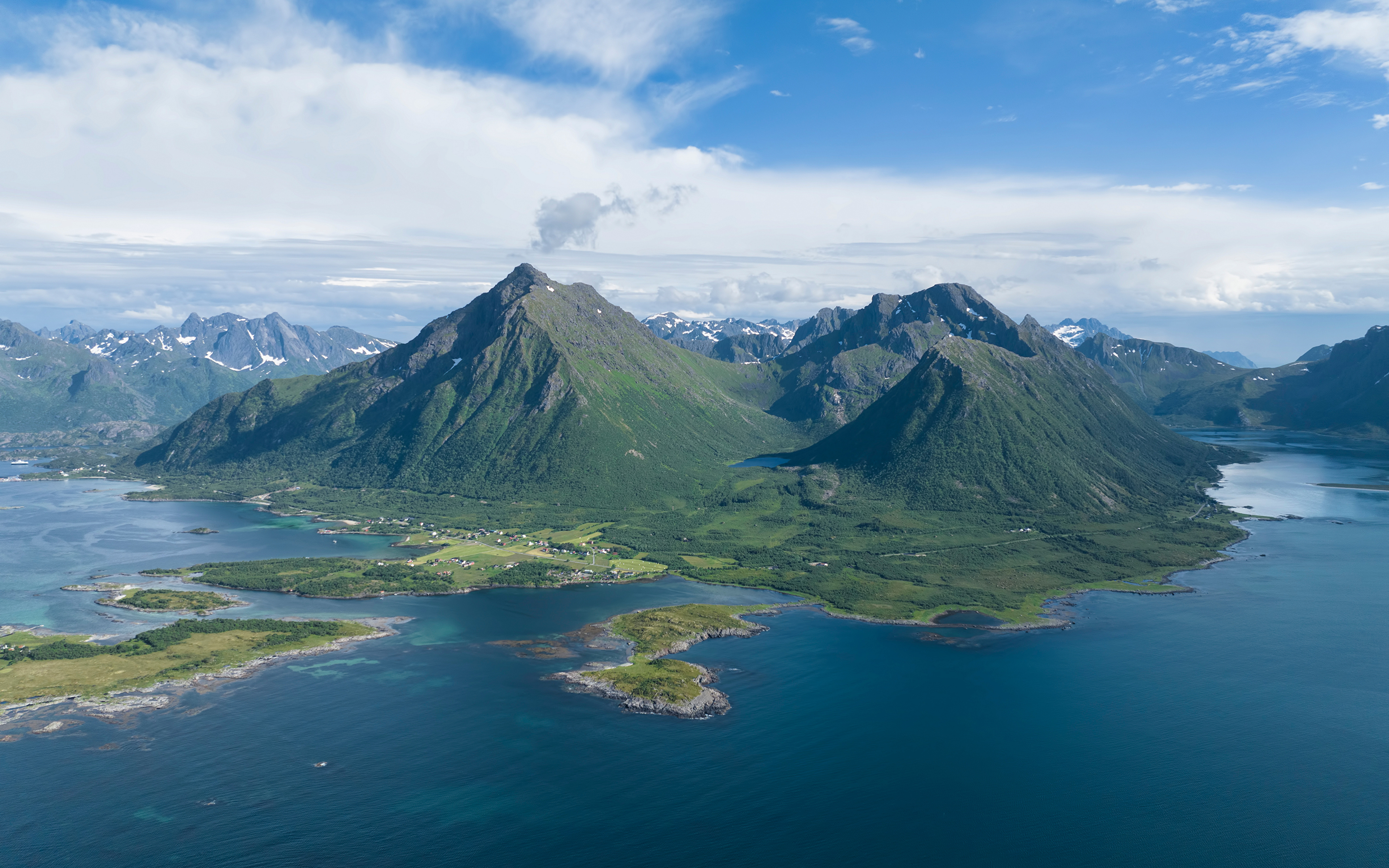 Картинки Лофотенские острова Норвегия гора Природа 3840x2400 Горы