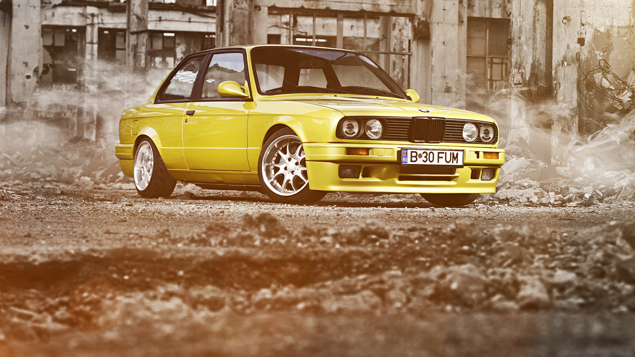 Резкий е. BMW e30. BMW e30 Yellow. BMW 3 Series (e30). BMW м3 e30 желтый.