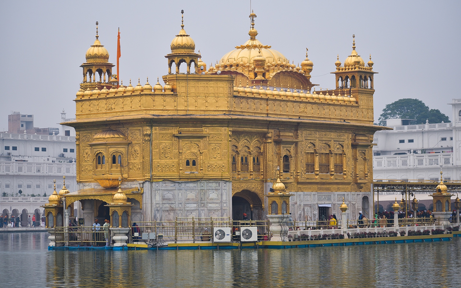Фотографии Индия Amritsar, Golden temple, Punjab state золотых Храмы Города 1920x1200 золотые золотая Золотой храм город