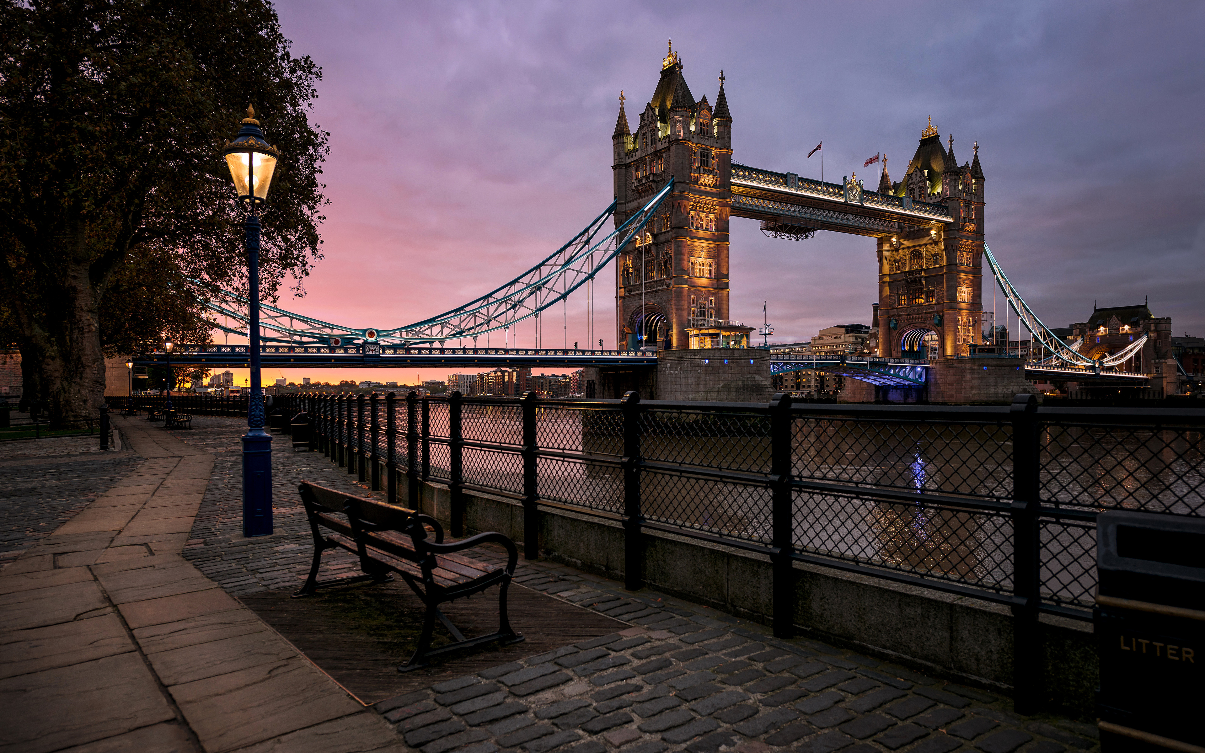 London Evening, Tower Bridge, England скачать