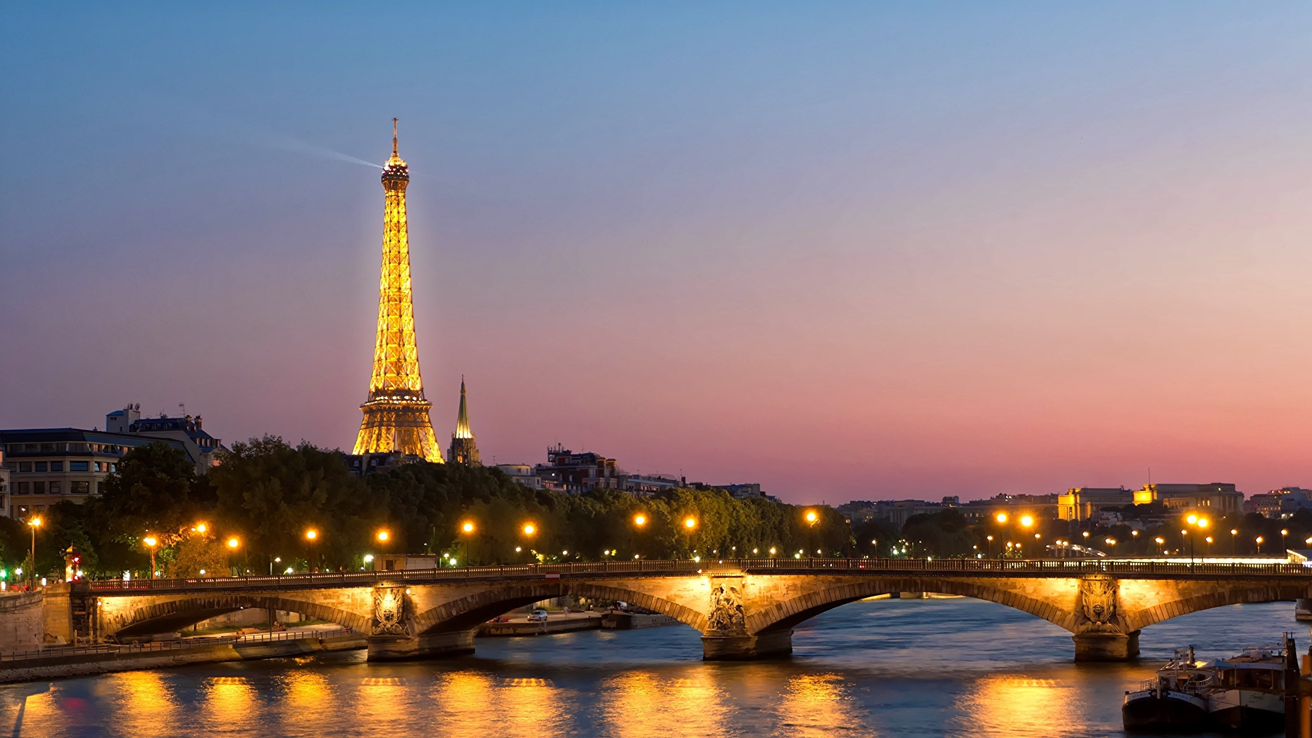 Париж Эйфелева башня закат
