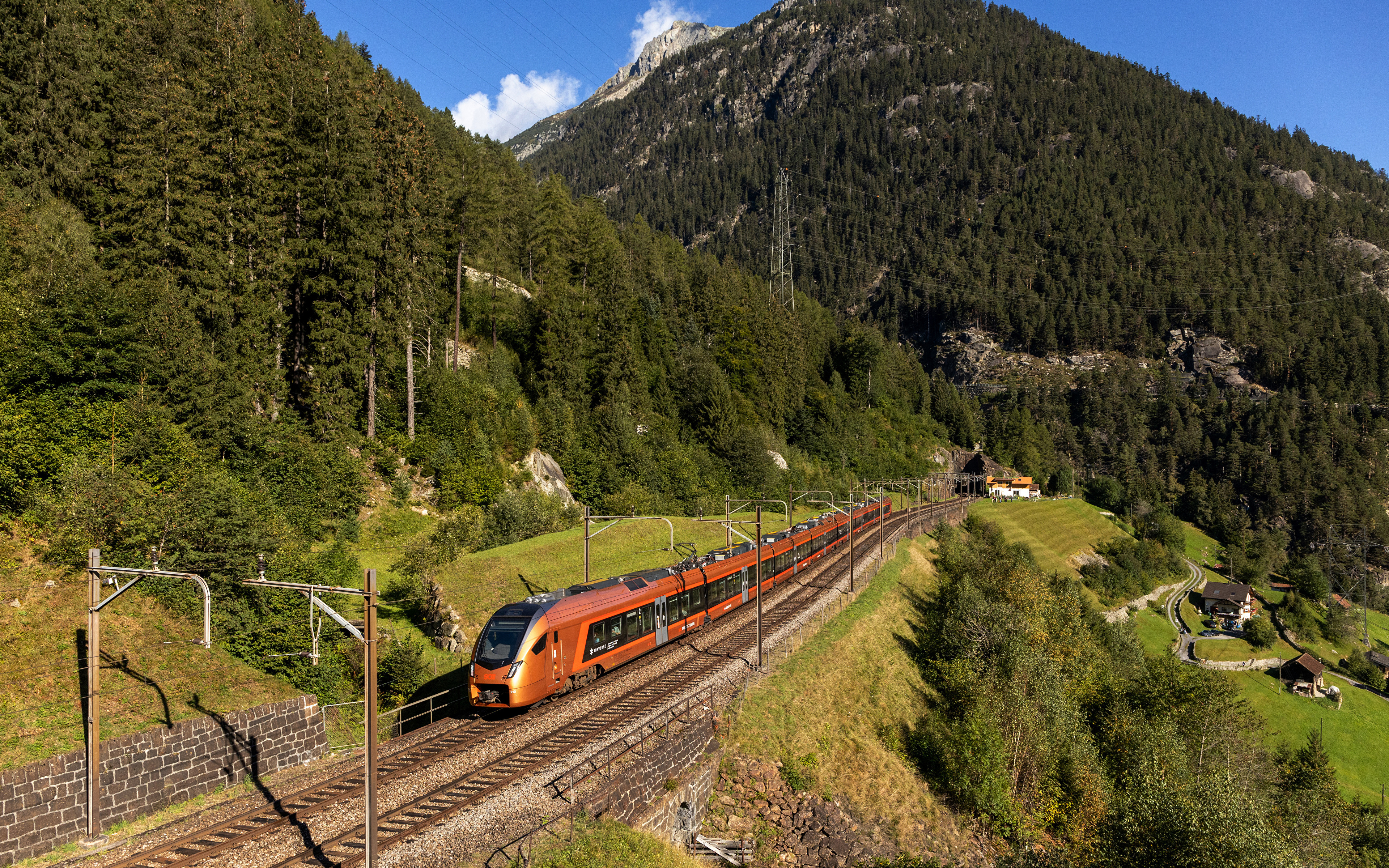 Фотография Альпы Швейцария Gotthardbahn Горы Природа Поезда 3840x2400 альп гора