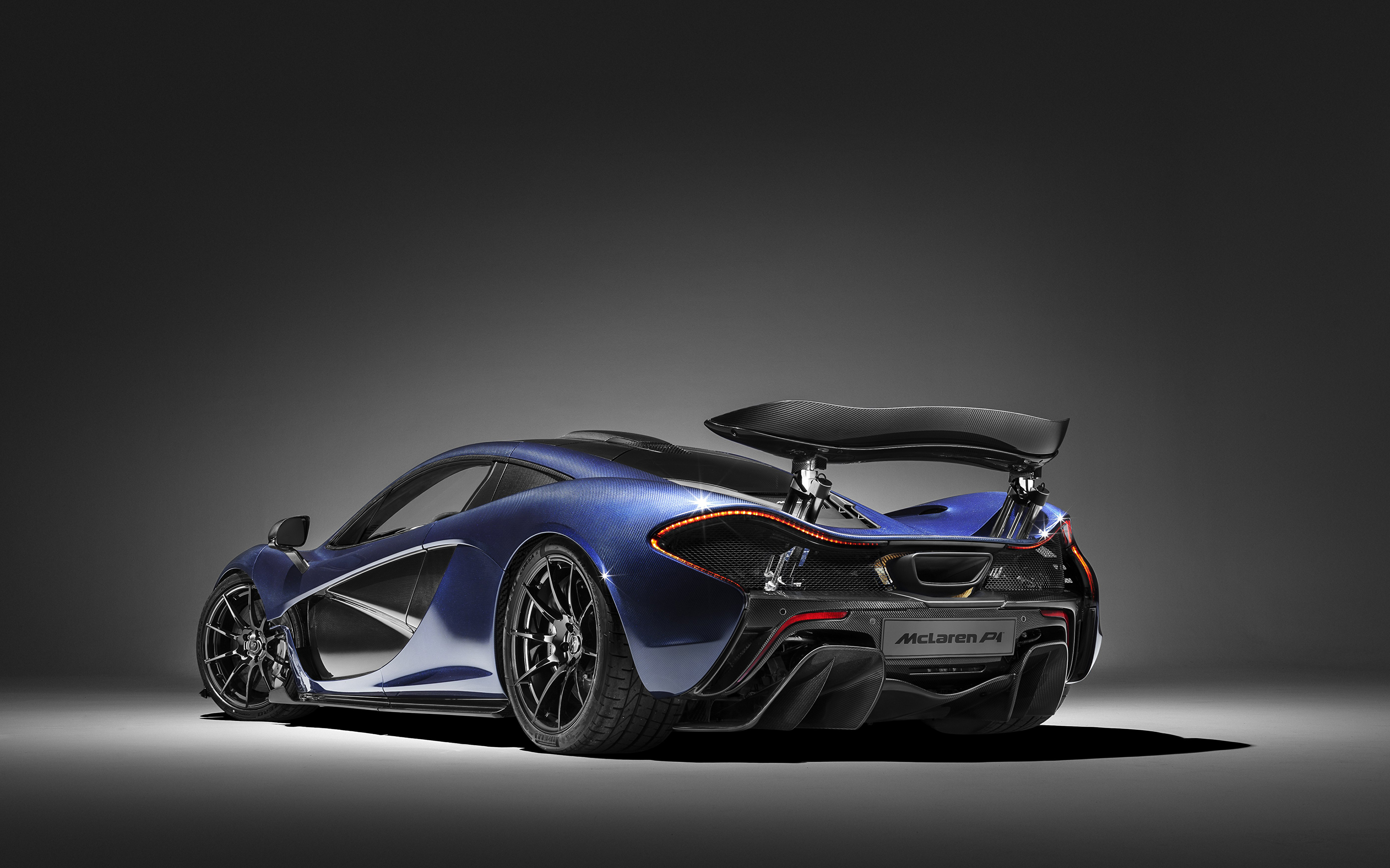 спортивный автомобиль McLaren P1 sports car бесплатно