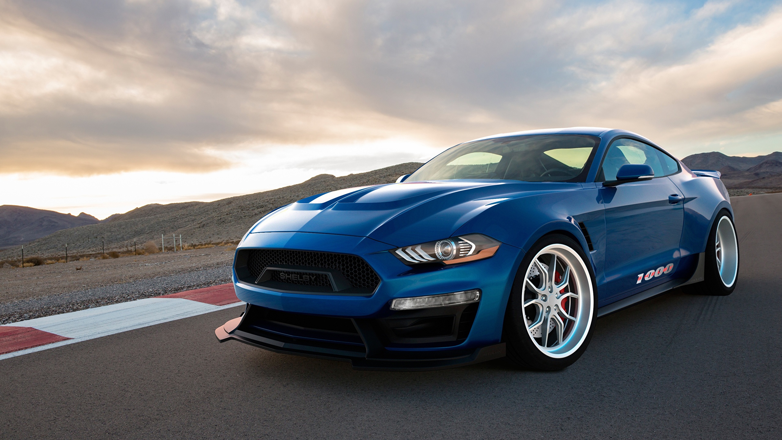 спортивный синий автомобиль Ford GT бесплатно