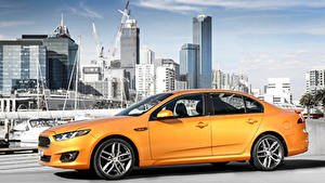 Фото Ford Сбоку Желтый 2014 Falcon XR6 FG Автомобили