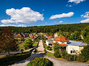 Фотографии Германия Здания Улица Деревья Кустов Bad Brückenau