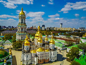 Картинки Украина Киев Храм Церковь Kyiv-Pechersk Lavra