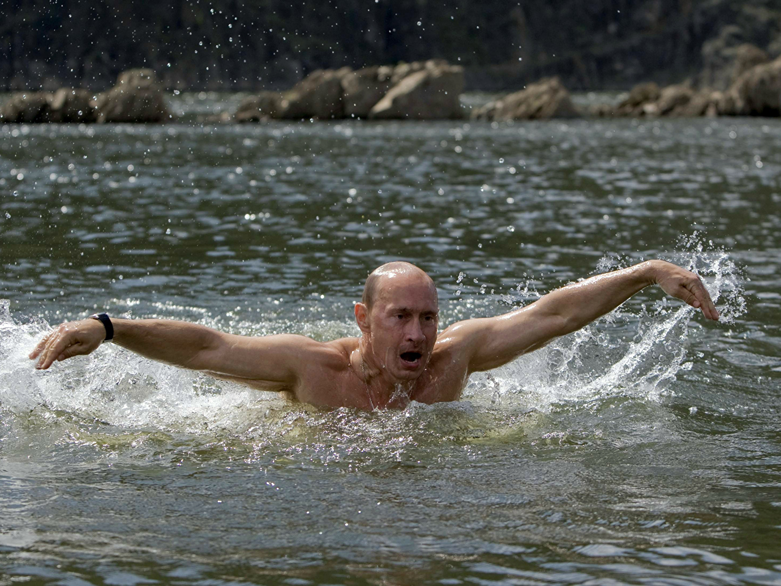 Владимир Путин Мужчины Вода Знаменитости фото 1600x1200 воде, мужчина обои ...