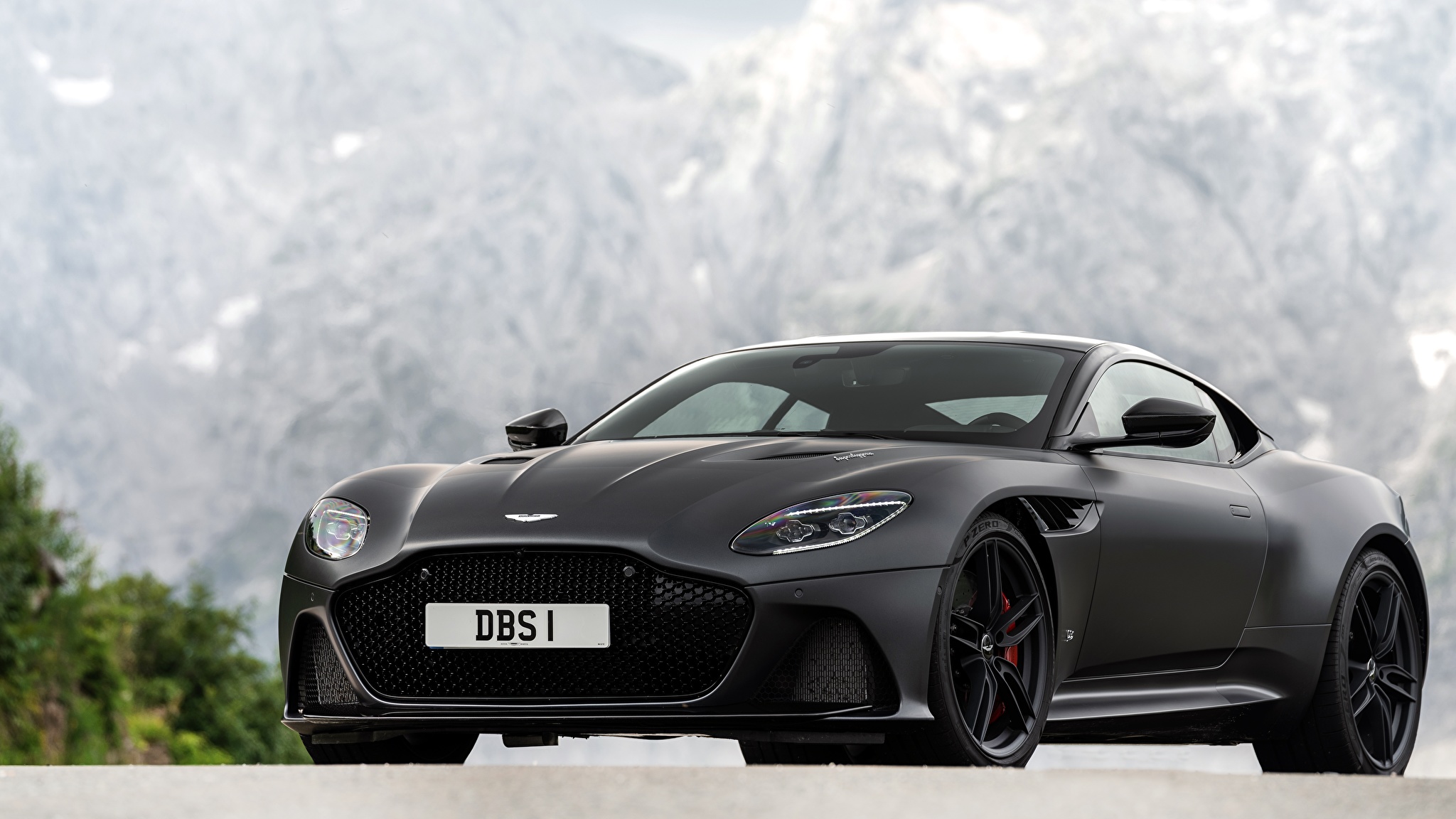 РђРІС‚РѕРјРѕР±РёР»РµР№ Aston Martin DBS Superleggera