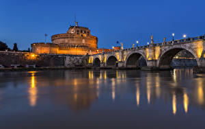 Фото Италия Рим Замок Реки Мост Вечер Уличные фонари Castel Sant Angelo город