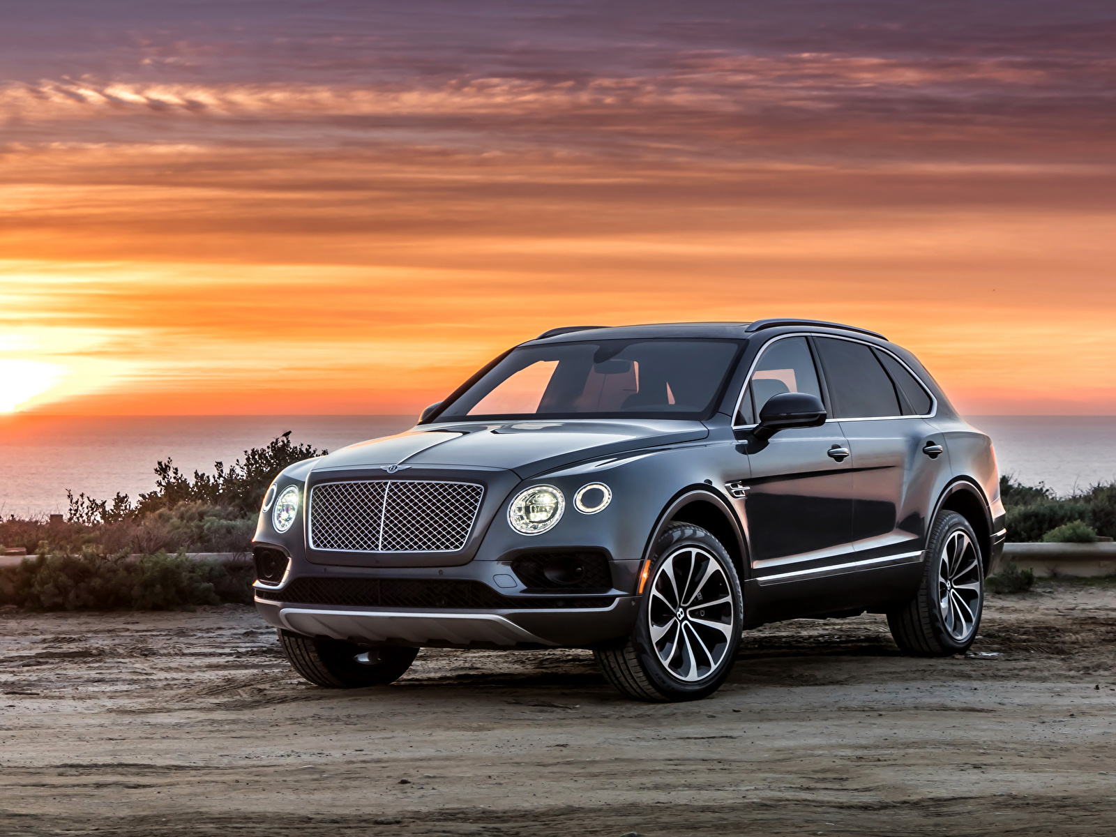 Bentley Bentayga Р·РѕР»РѕС‚РѕР№