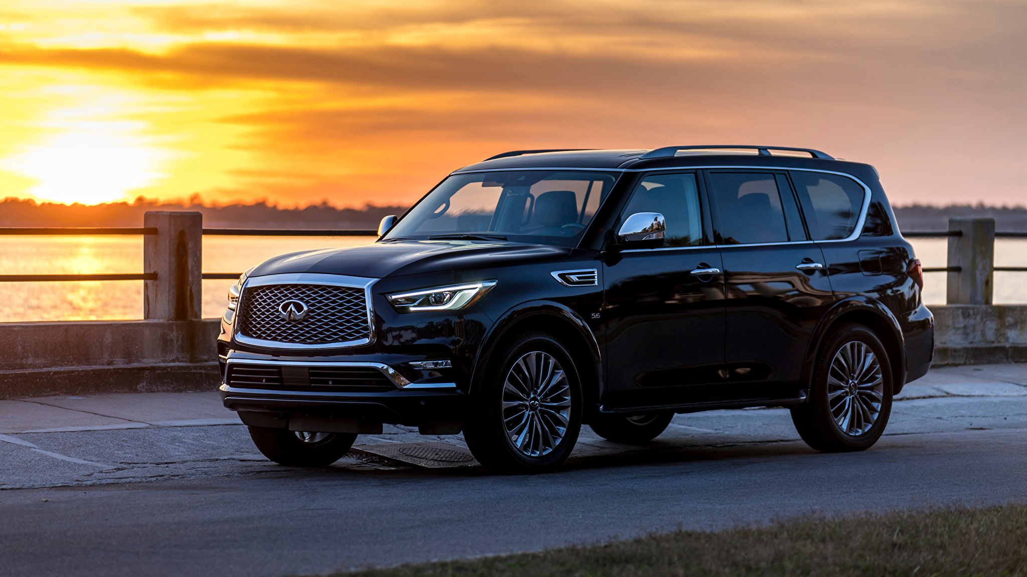 Сколько литров у Infiniti QX 80